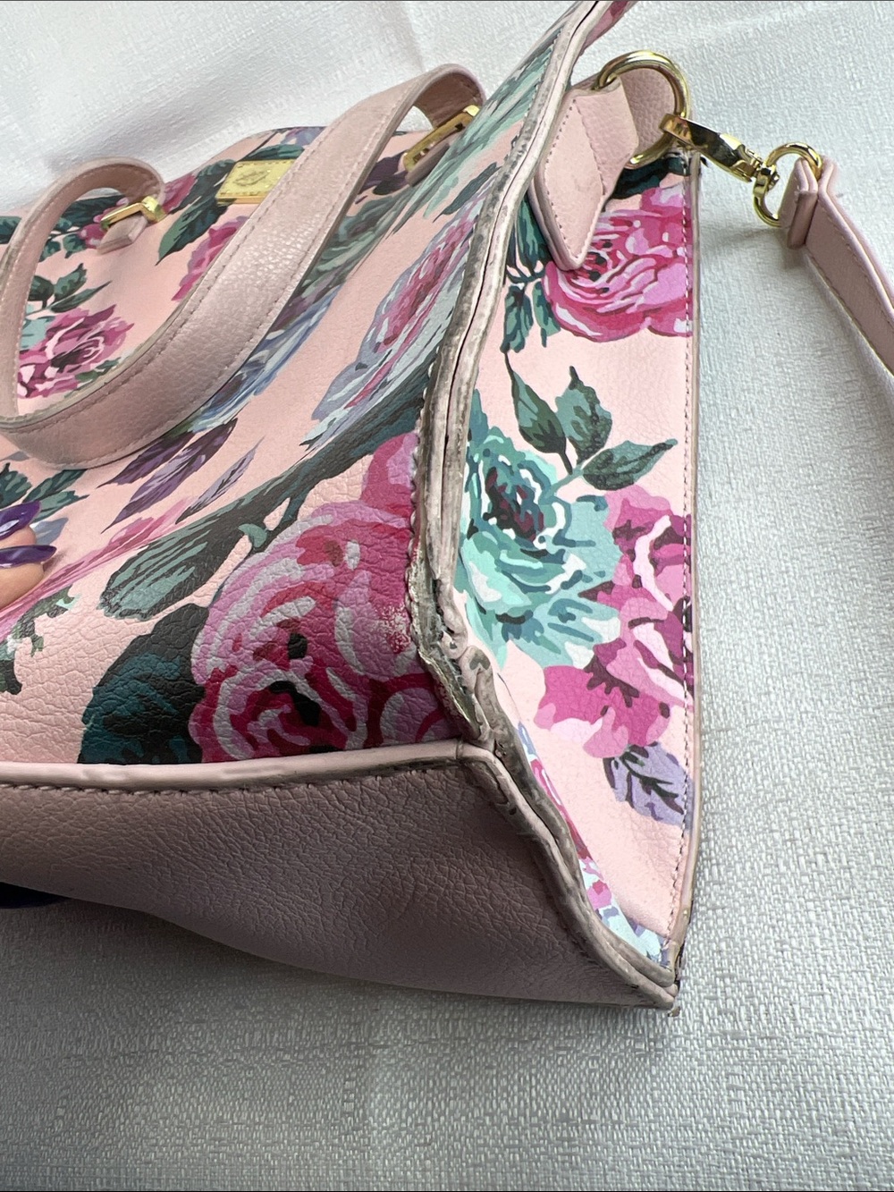 Betsy Johnson, floral Crossbody or handbag - Picture 3 of 12